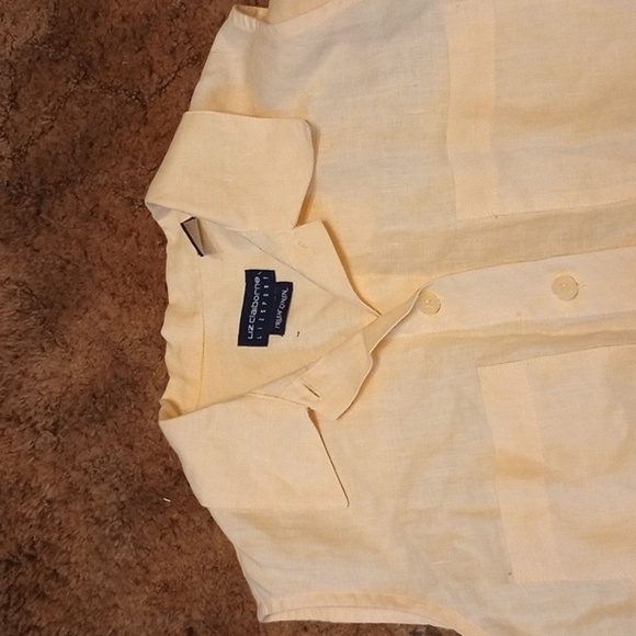 Liz Claiborne Cream Casual Button Down Shirt - Picture 6 of 8